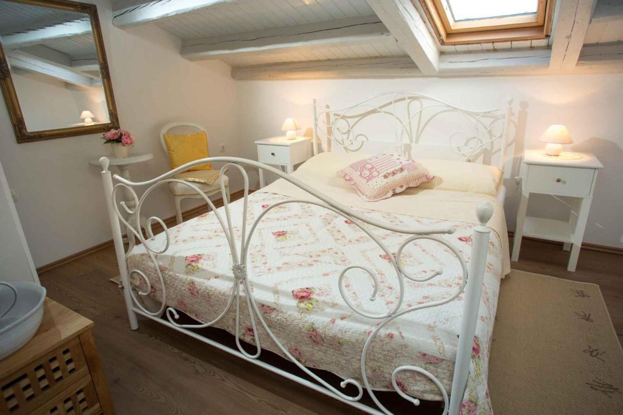 Apartment In Rovinj/Istrien 11735 Bagian luar foto